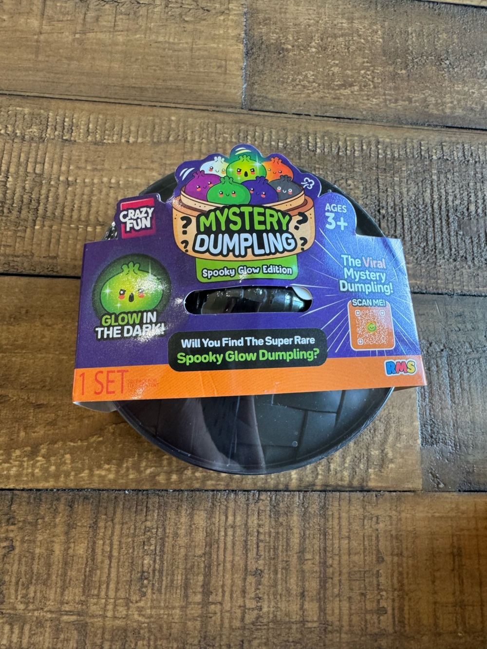 Crazy Fun Mystery Dumpling Spooky Glow Edition - Glow in the Dark